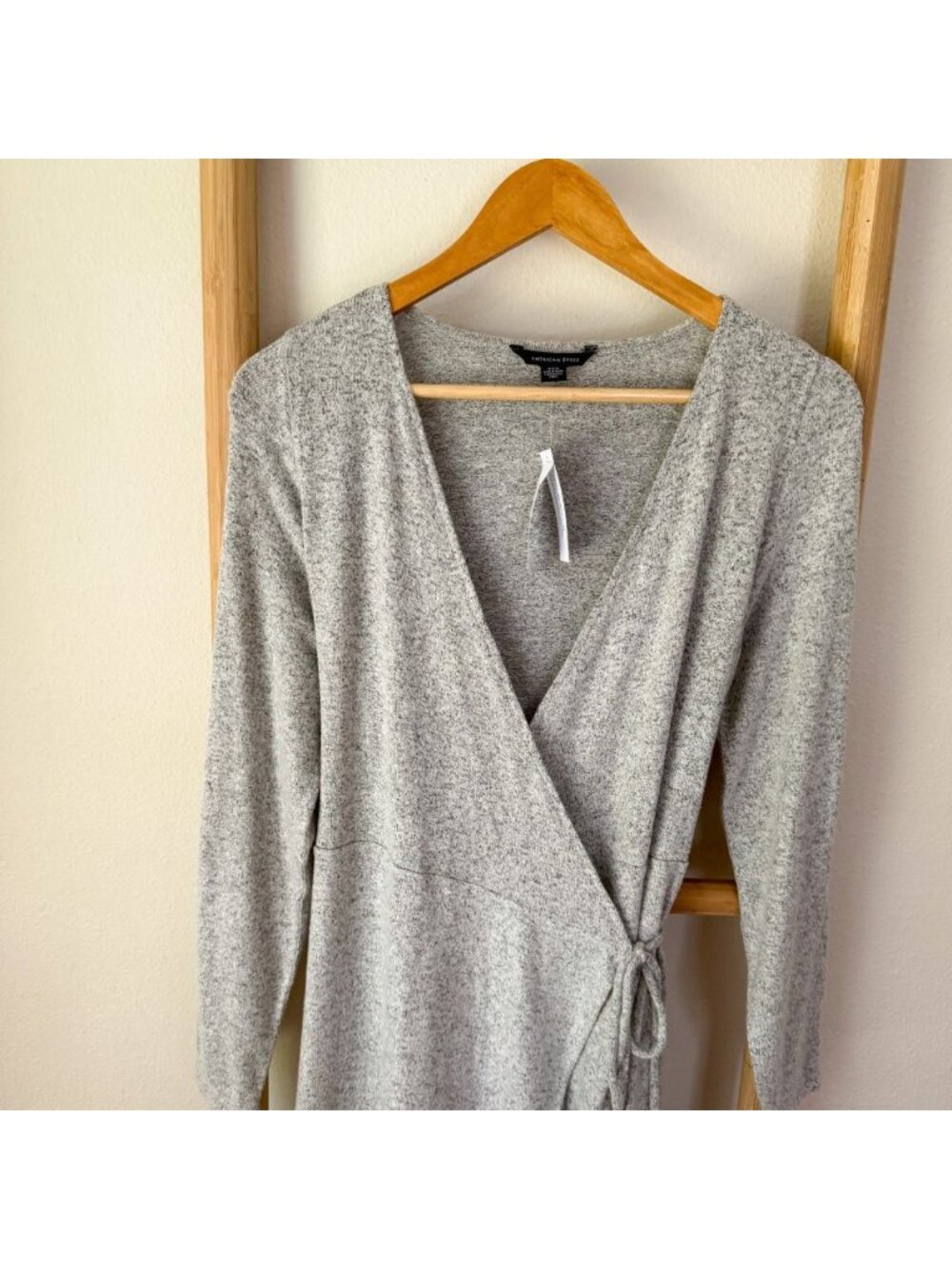 NWT American Eagle Gray Heather Sweater Wrap Tie Mini Dress Size Medium - Picture 2 of 6
